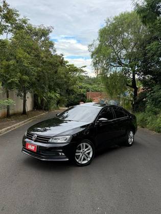 VOLKSWAGEN JETTA 2.0 TSI HIGHLINE 211CV GASOLINA 4P TIPTRONIC VOLKSWAGEN JETTA 2.0 TSI HIGHLINE 211CV GASOLINA 4P TIPTRONIC